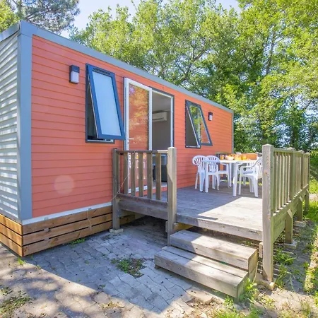 Taxo Les Pins - Maeva Campsite 4*
