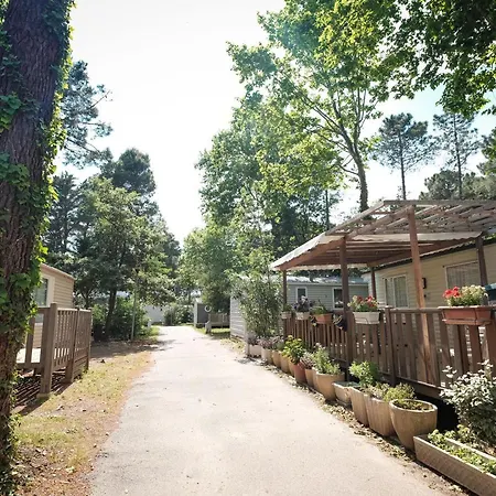 Taxo Les Pins - Maeva Campsite